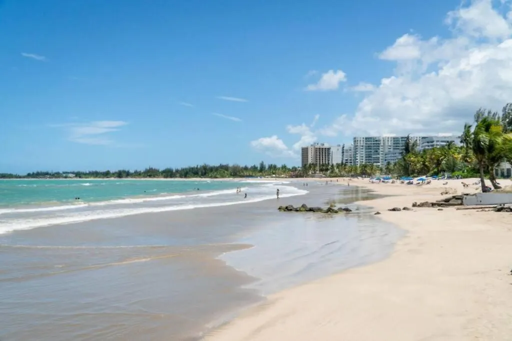アパート San Juan Beach Gem With Private Patio!