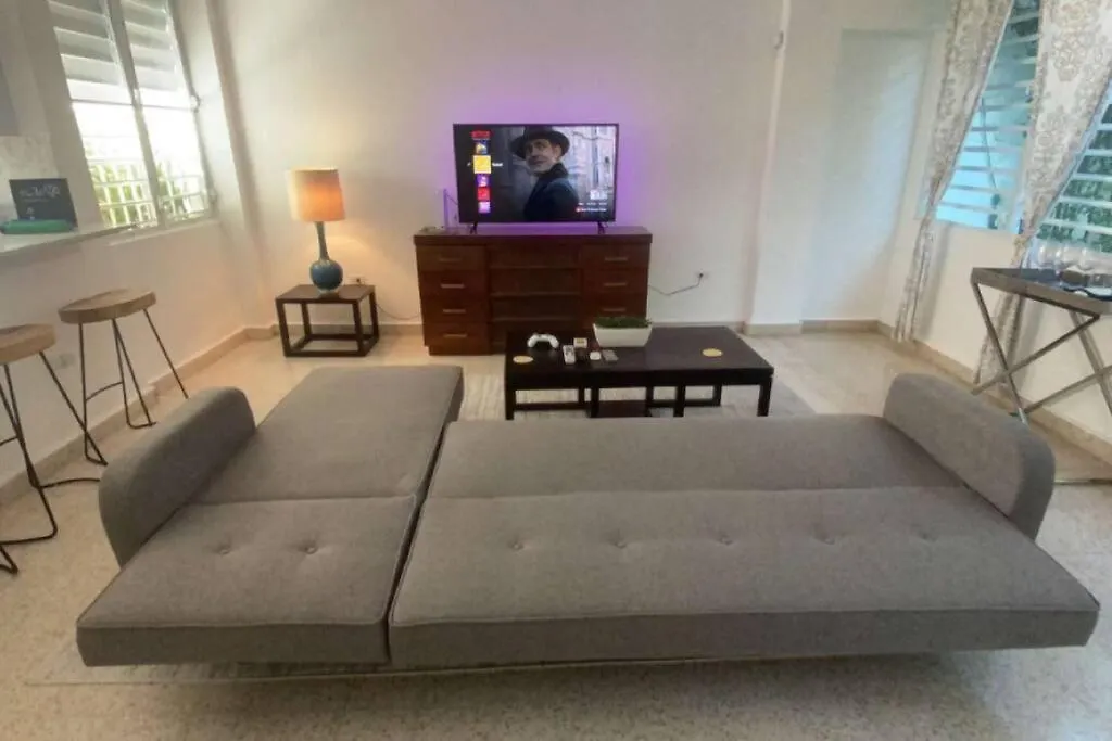 San Juan Beach Gem With Private Patio! プエルトリコ